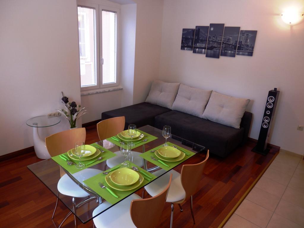 Apartment Pula Center Eksteriør bilde